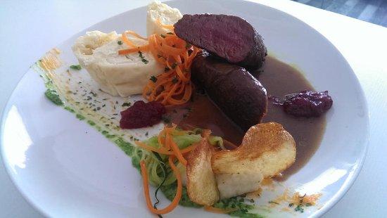 Restavracija & kavarna Mlada lipa