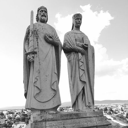 Szent István és Gizella szobra