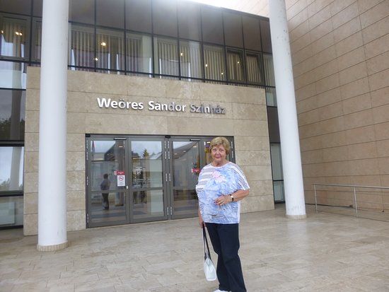 Weöres Sándor Színház