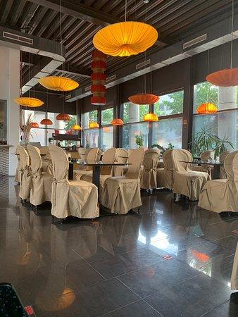 Asia Restaurant Happy Wok