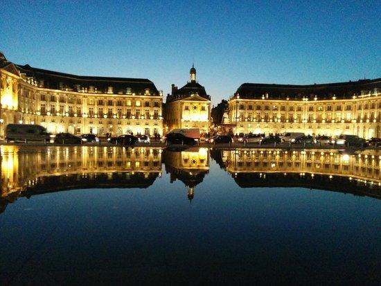 Bordeaux-i tükörtó