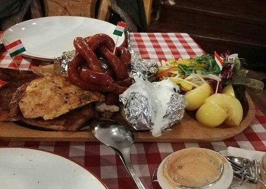 Nagy Fa-Tál Konyhája