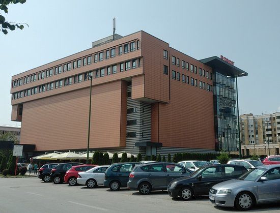 Robot Socijalno Shopping Mall