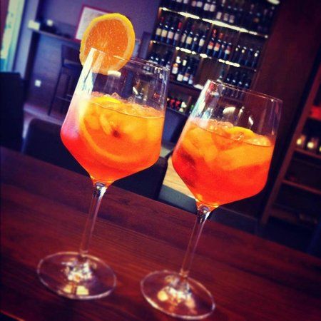 vinoWonka Csokoládé- és Borbár