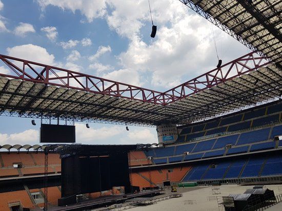 Giuseppe Meazza Stadion